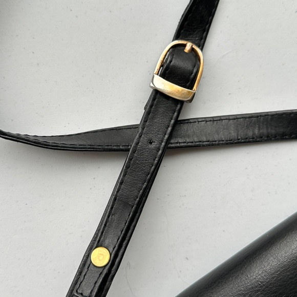 Vintage Dooney & Bourke Black and Brown Leather Crossbody Bag - Picture 3 of 15